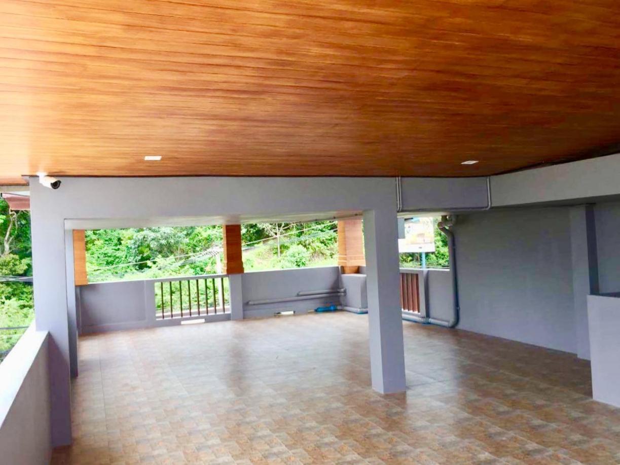 Lanta White'S House Hotel Koh Lanta Exterior photo