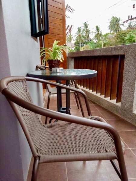 Lanta White'S House Hotel Koh Lanta Exterior photo